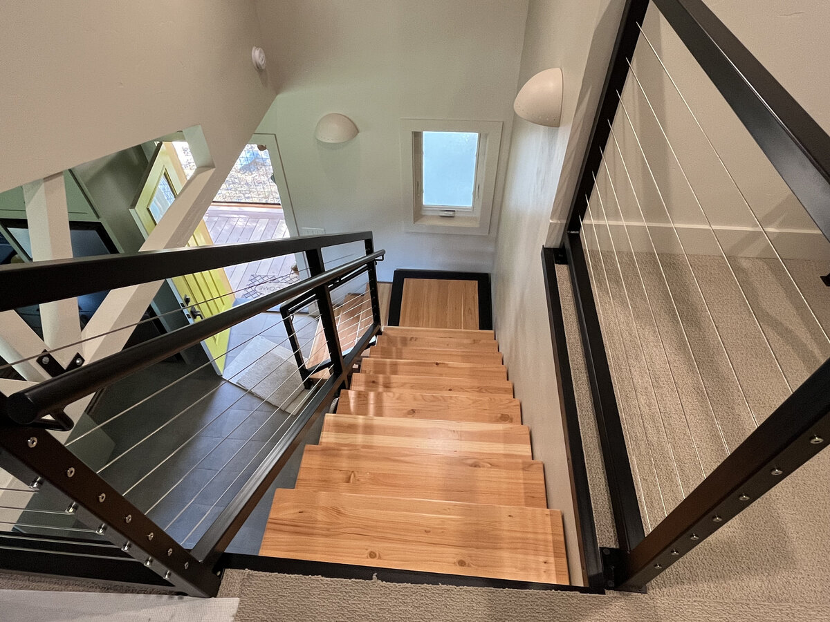 residential-floating-stairs-with-doug-fir-steps
