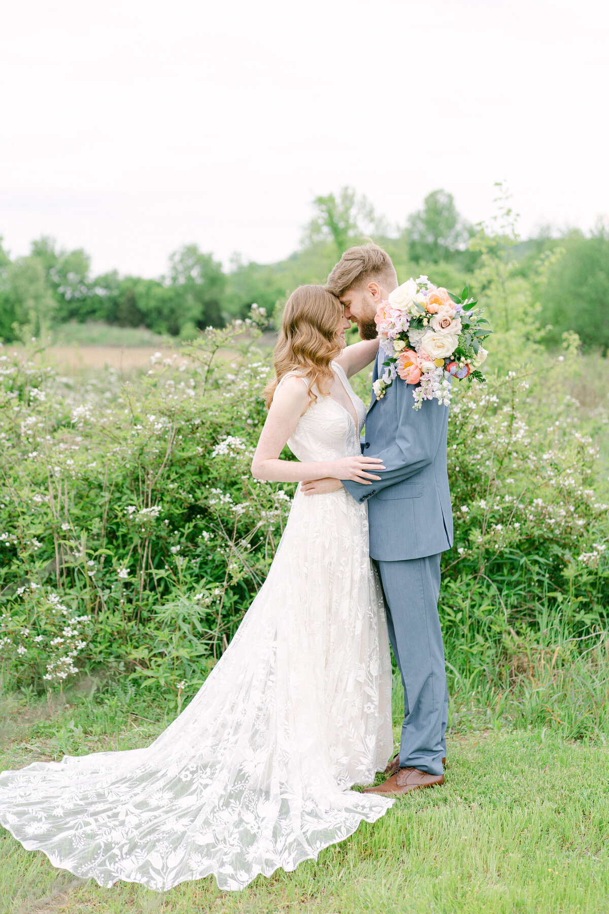 Ava-Vienneau-Nashville-Wedding-Photographer-Southall-Meadows-4