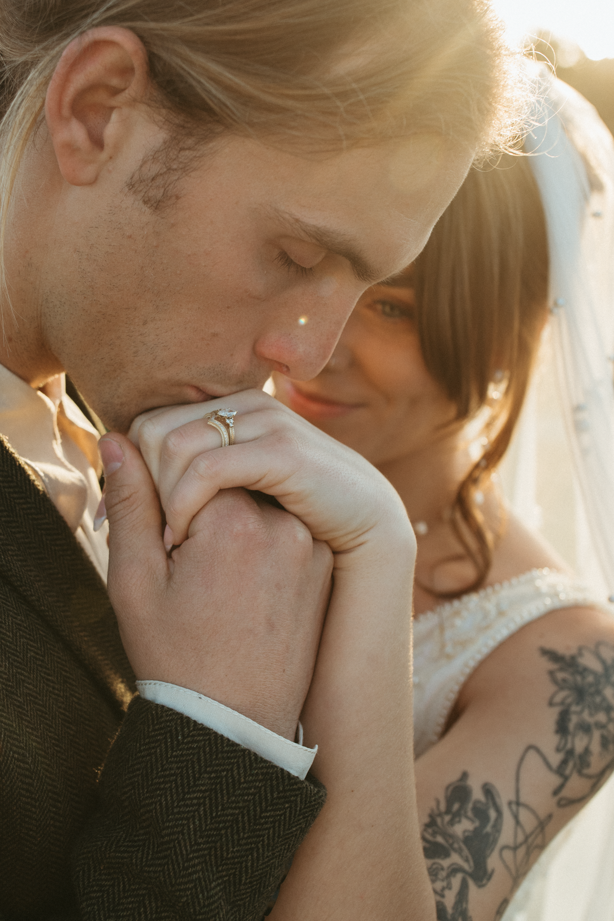 Bride-Groom-Sunset-Kiss-Wedding-Rings-Portraits-5355