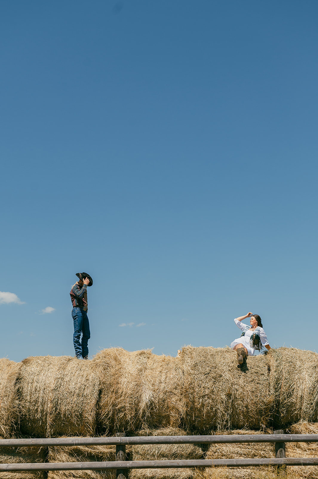 presley-gray-photo-haybale-forest-montana-elopement-7513