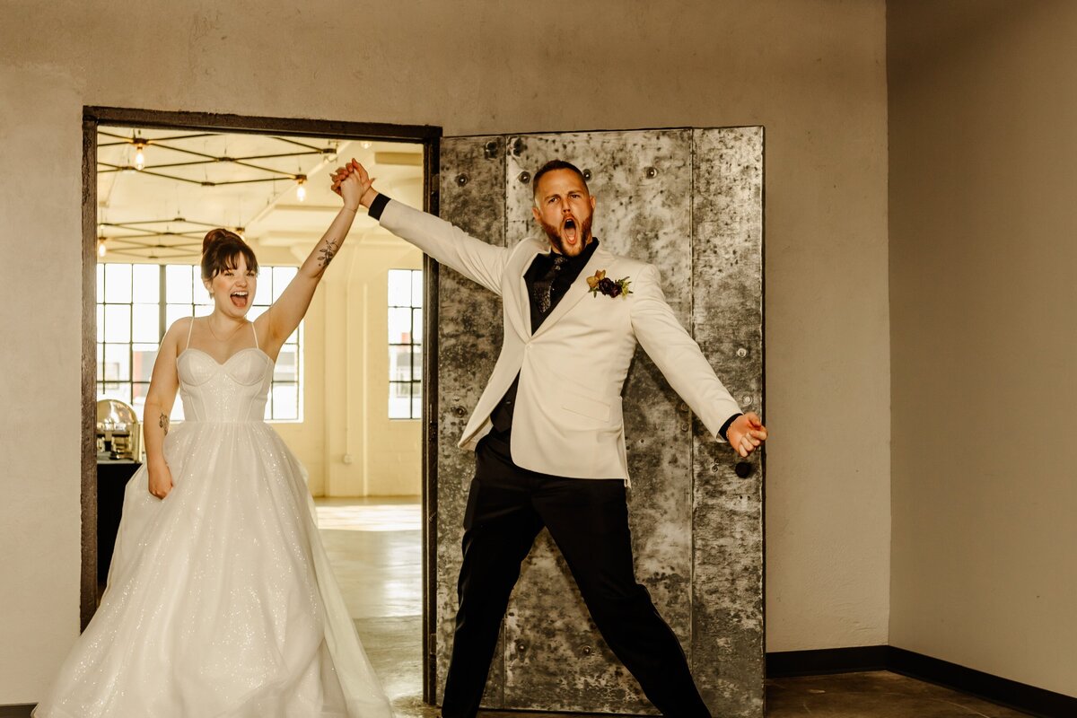 minimalist-wedding-18