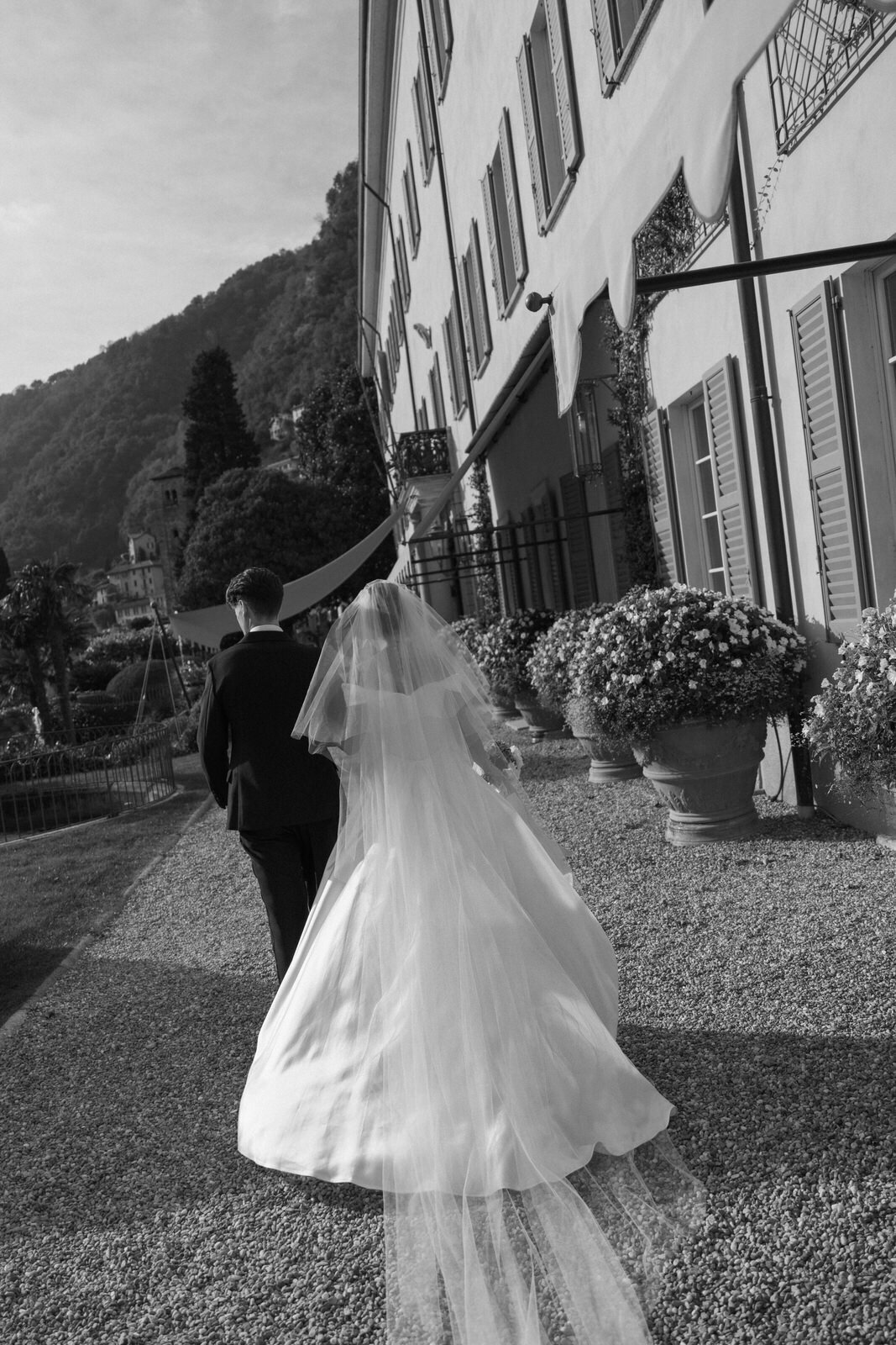 Flora_And_Grace_Lake_Como_Editorial_Wedding_Photographer (733 von 1828)