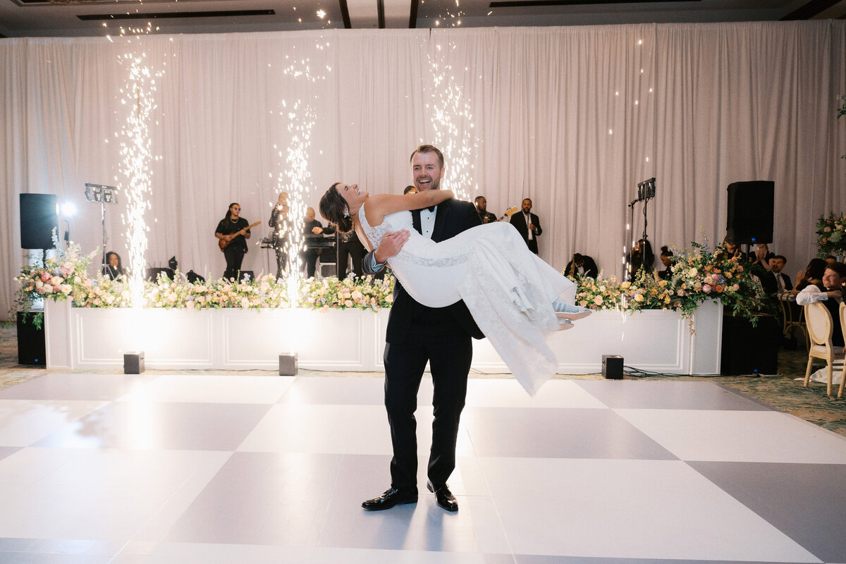 Renaissance Ross Bridge Resort Wedding Photographer-103