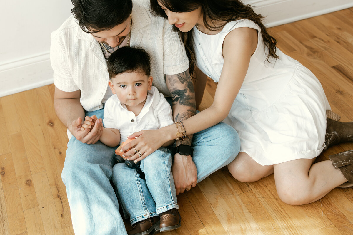 Abigail Anne Photography Storytelling Wedding Photographer in Colorado and Chicago — Family Photo 21