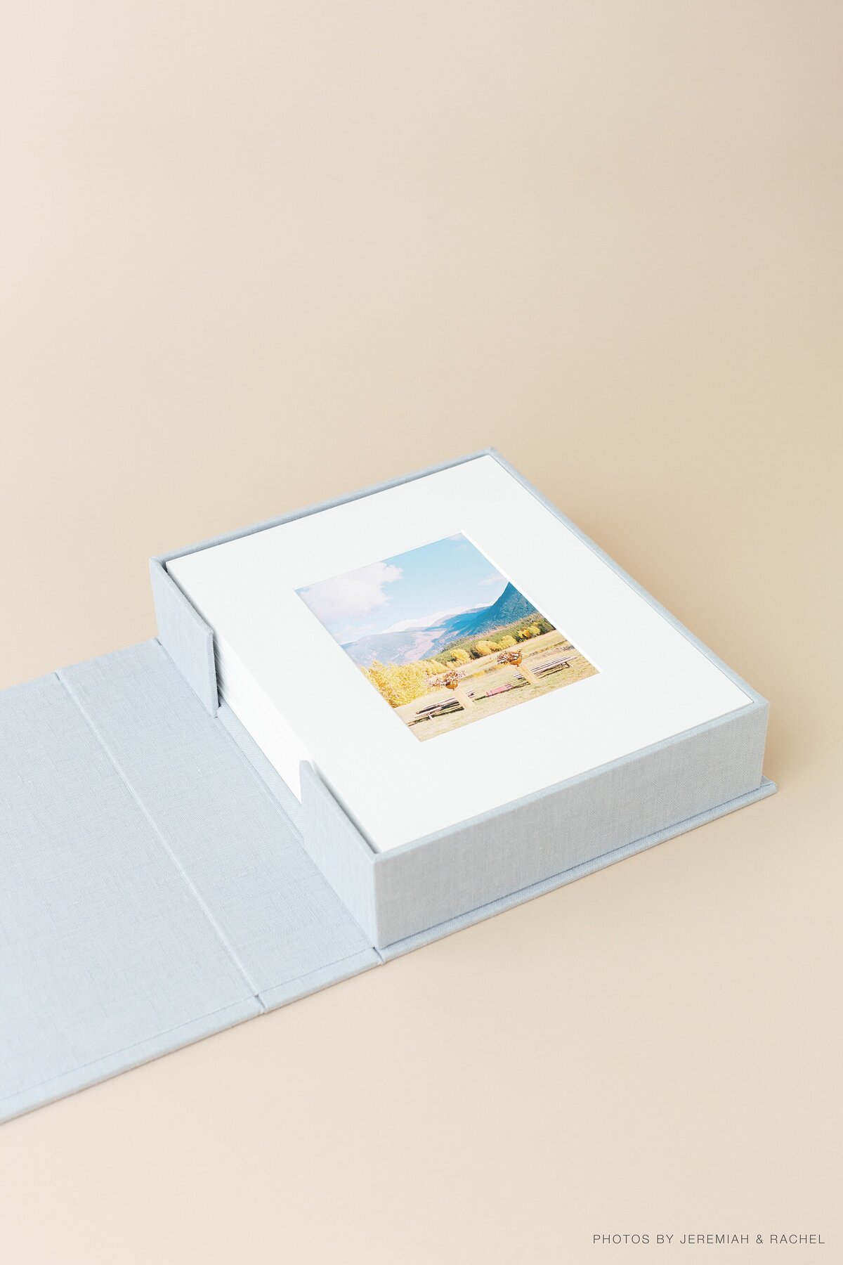 RedTree-Albums-Jeremiah & Rachel, Matted Print Box-353