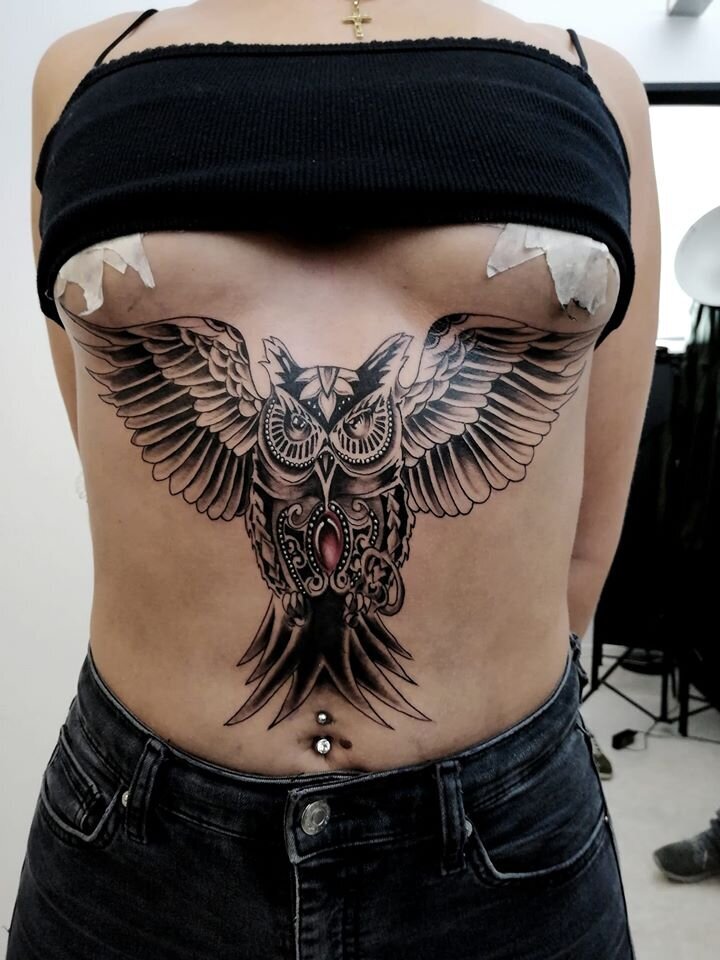 bloodyink-tattoo-studio-guestartist-antonis (16)