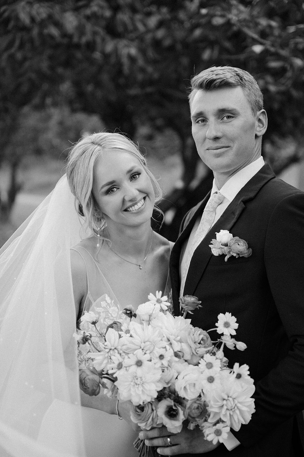 presley-gray-photo-whitefish-montana-luxury-wedding-4043-2