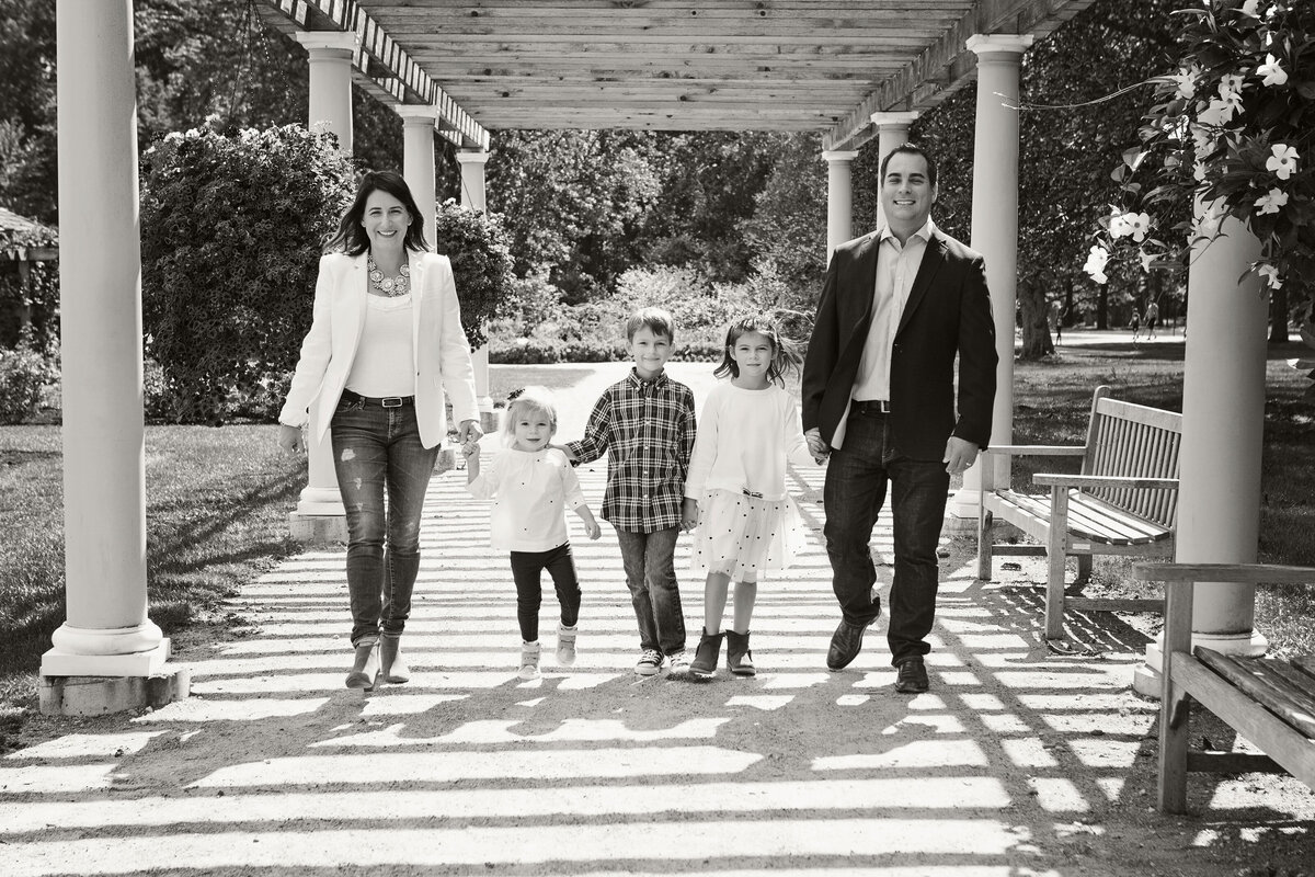 Family Photographer Tampa Botanical Gardens