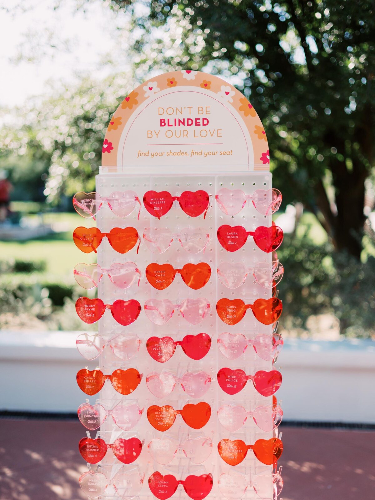 colorful-retro-wedding-seating-display