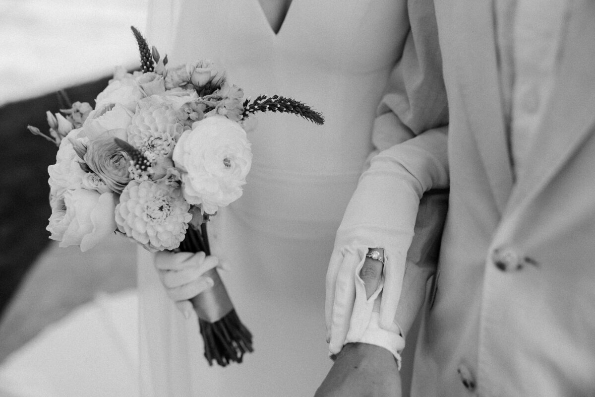 black-and-white-detail-shot-of-the-bride-and-groom-ct-wedding