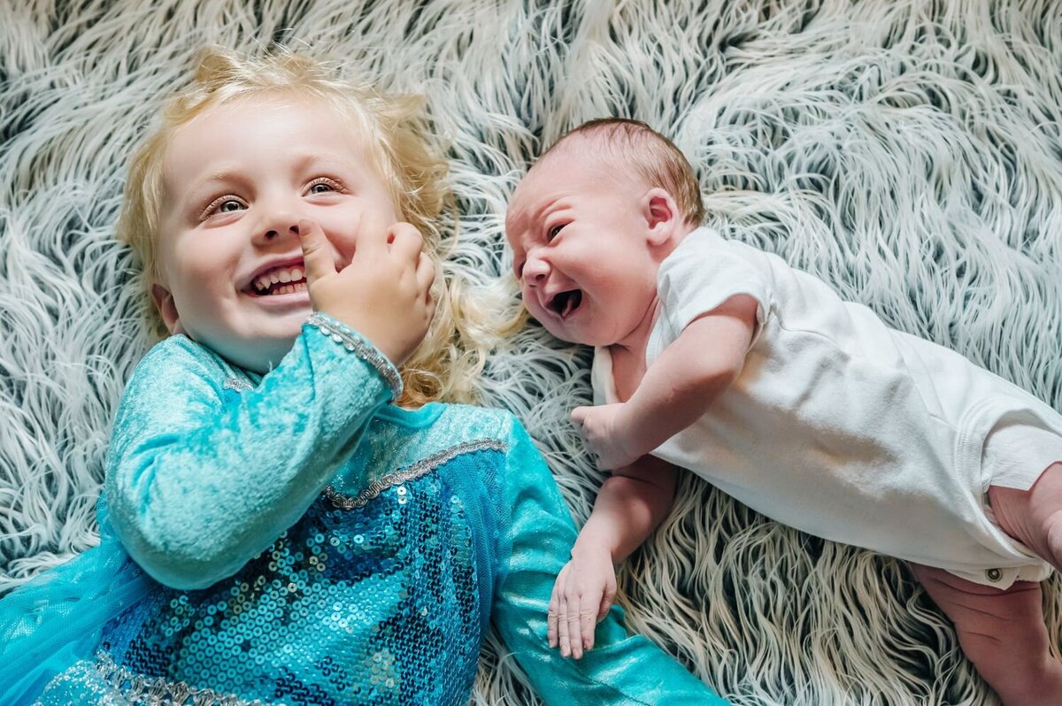 Vancouver_Newborn_Photographer-40