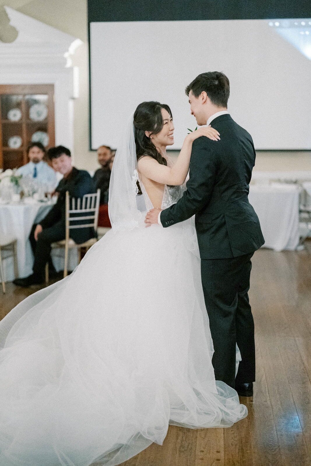 W10-Wedding-St-Michaels-Cathedral-Basilica-Jennifer-and-Anthony-2024-10-19-2500px-1204