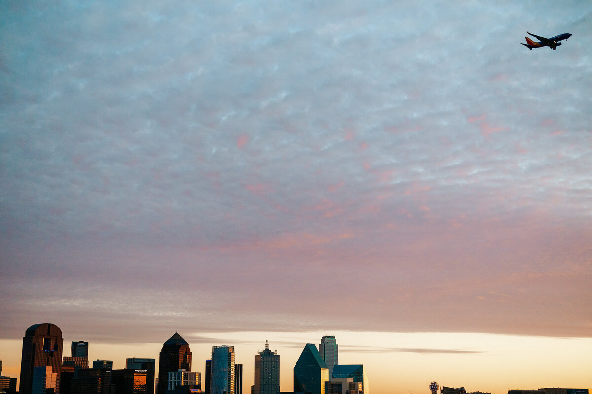 hotel swexan creative editorial engagement photos downtown dallas-41-kaitlin-jeancarlo