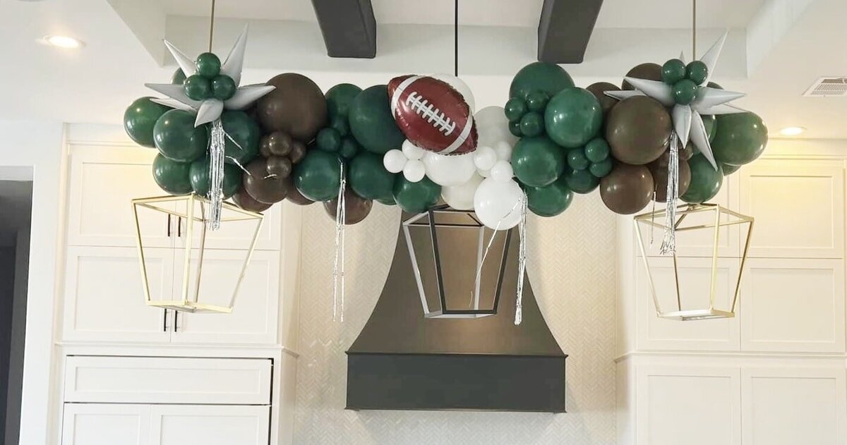 eagles balloons nfl