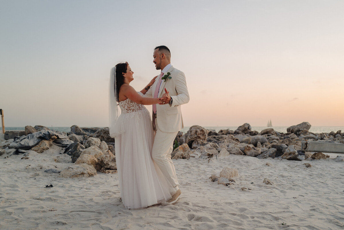 mcneile-photography-elope-in-florida-chantilly-chic-celebration-6