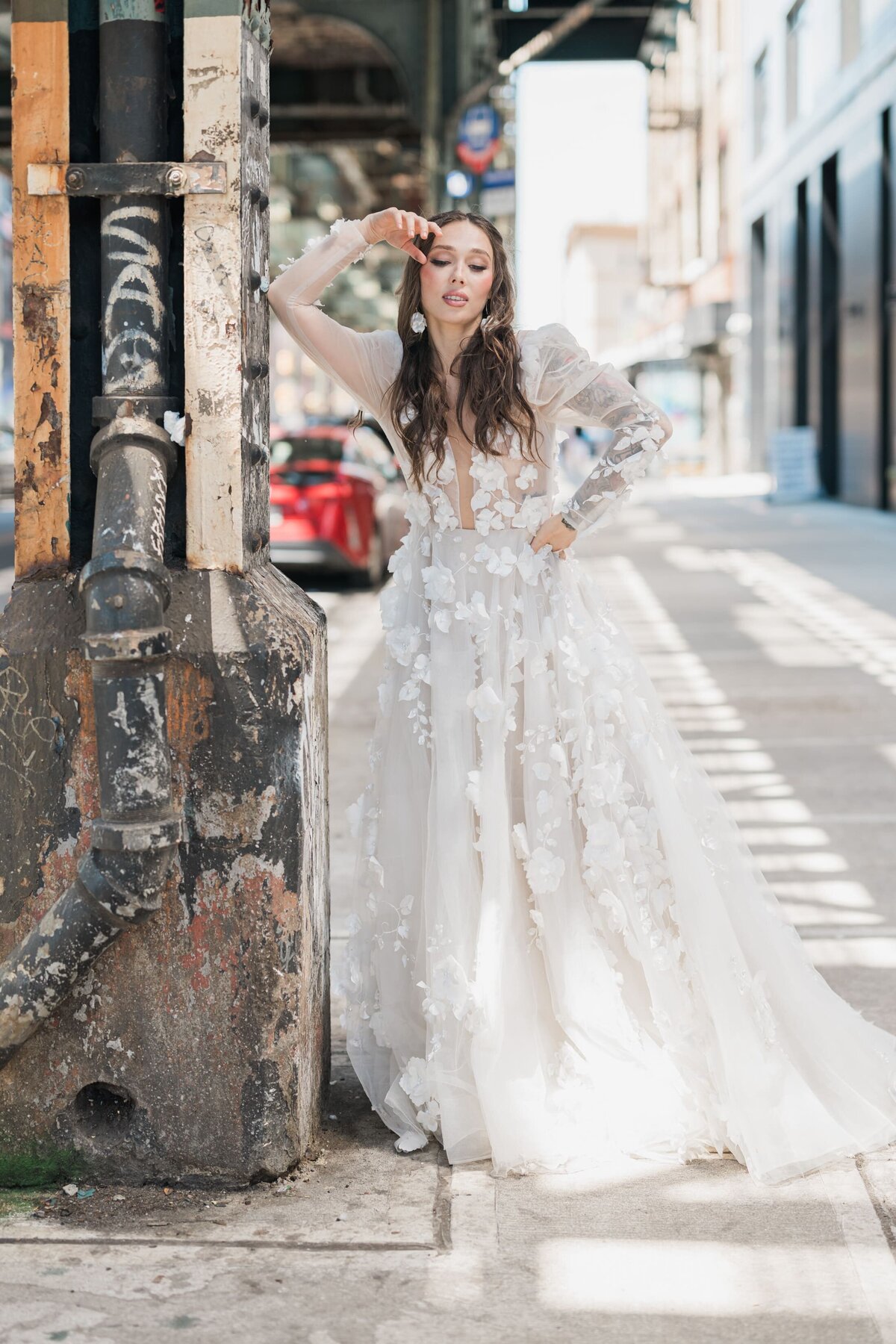 wedding-photographer-captures-brides-grace-on-NYC-street