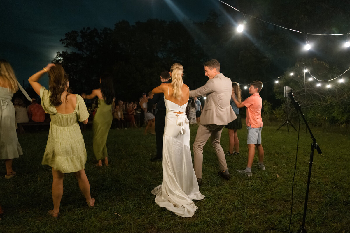 Backyard-Wedding-Rogers-MN-B&S-Will-DeGraw-Clever-Disarray-144