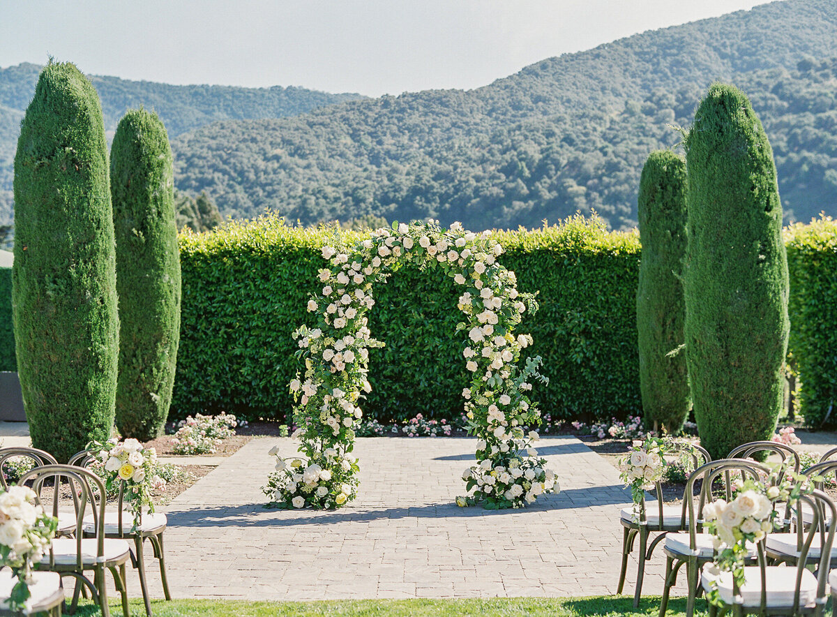 Gavita-Flora-Bernardus-Lodge-Winery-Wedding-Florist-10