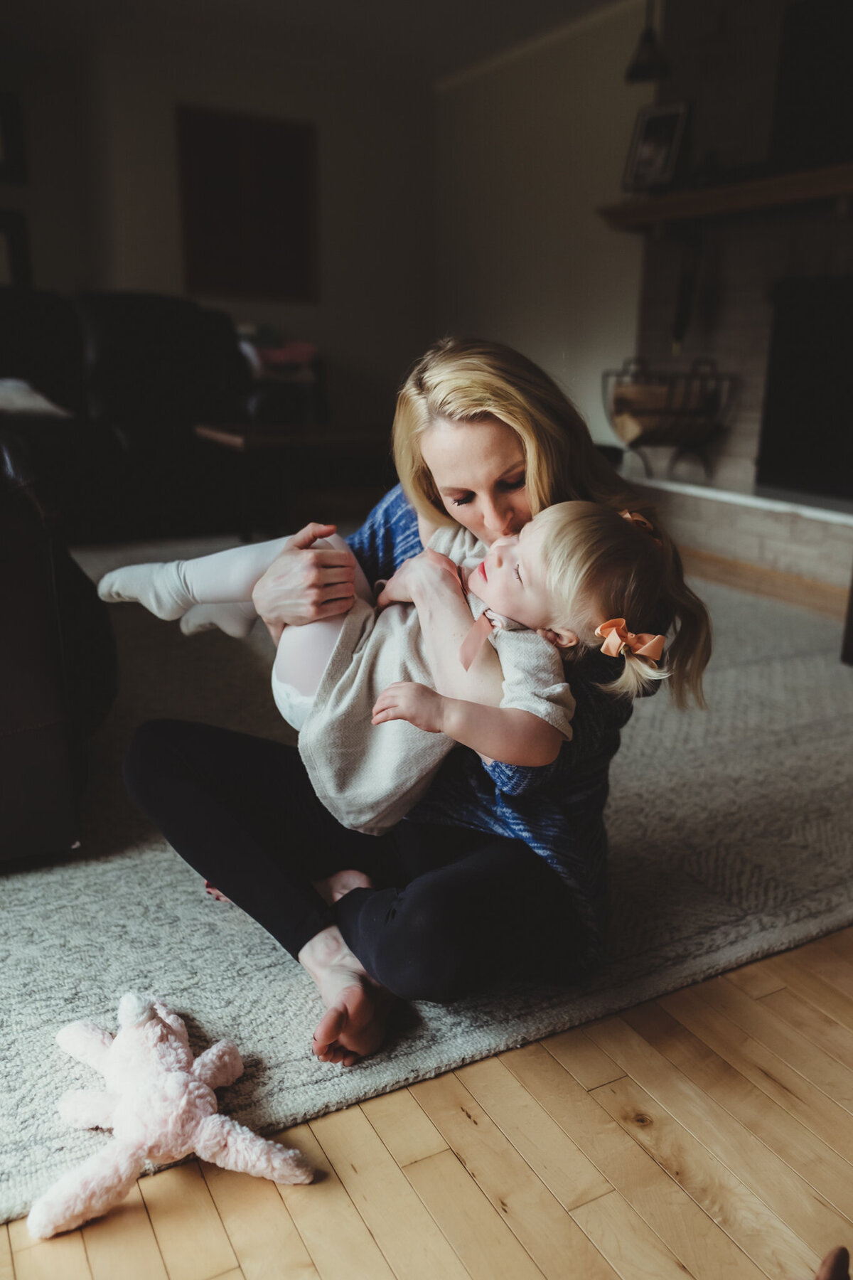 Lindsay-wilson-photography-in-home-newborn-23