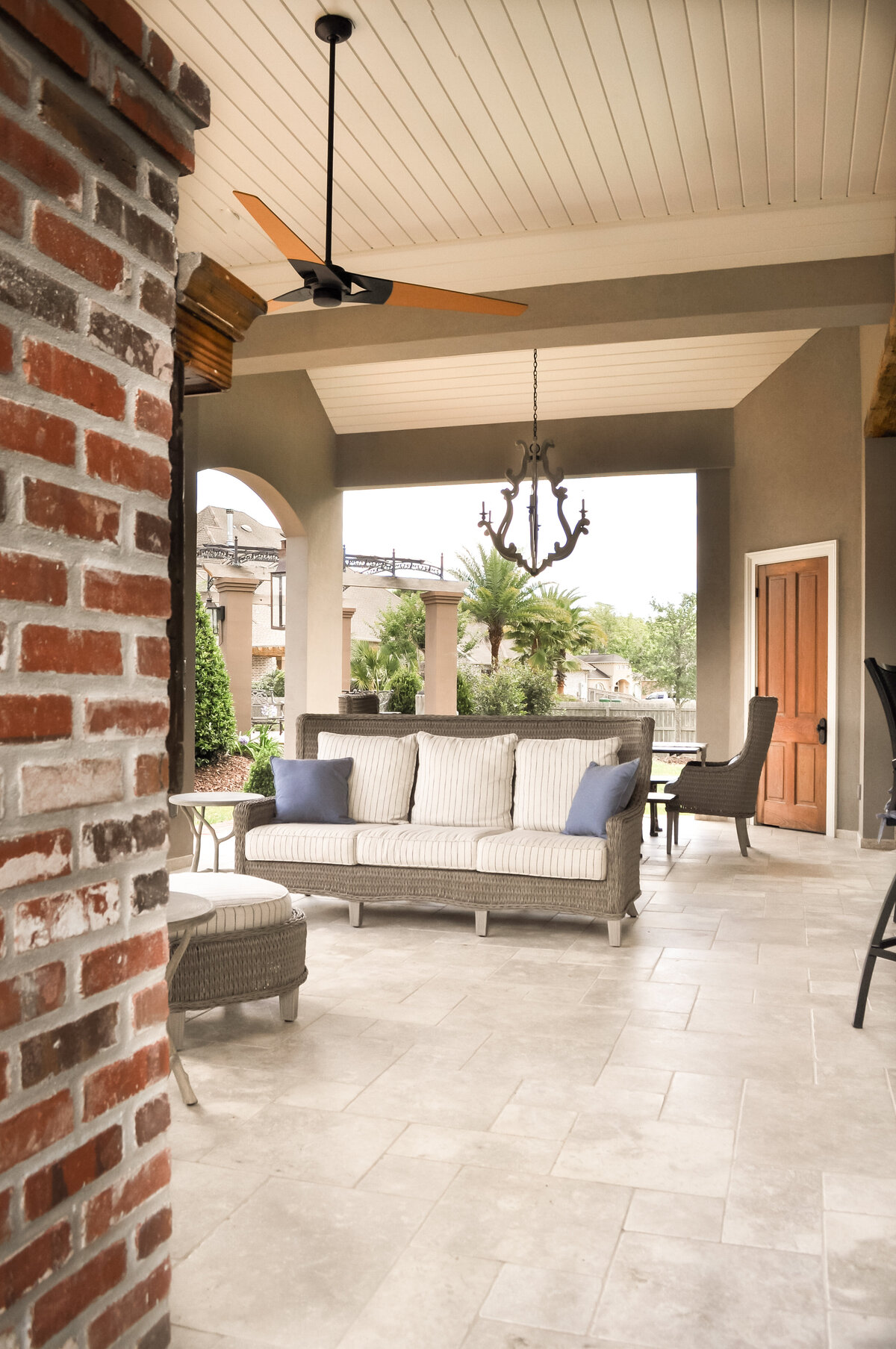 new-orleans-outdoor-pavillion-pool-design-21