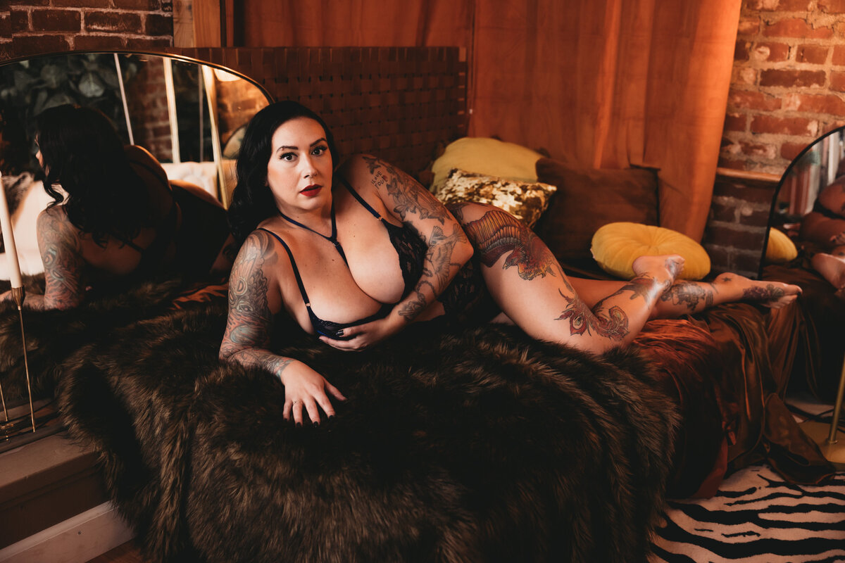boudoir photography, boudoir photography near me, boudoir photographer, boudoir photo shoot, boudoir photos, boudoir shoot, boudoir photography Sacramento