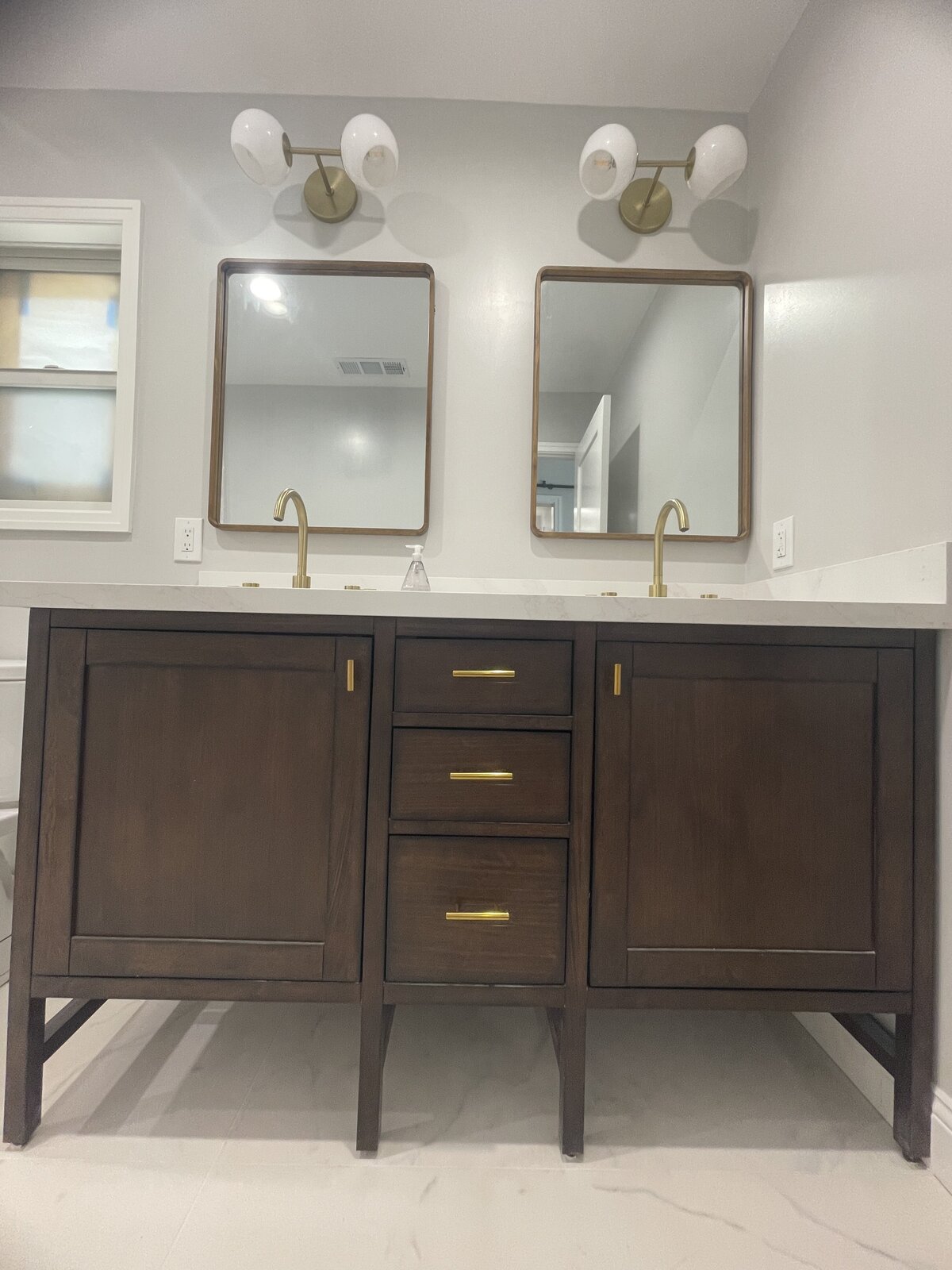 Bathroom26