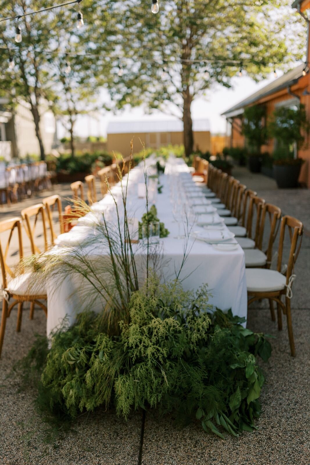 green-foilage-ground-floral