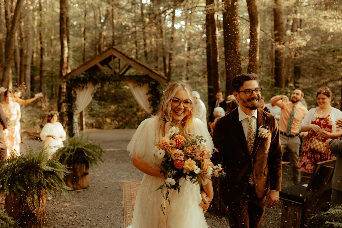 intimate-pennsylvania-micro-wedding-photo