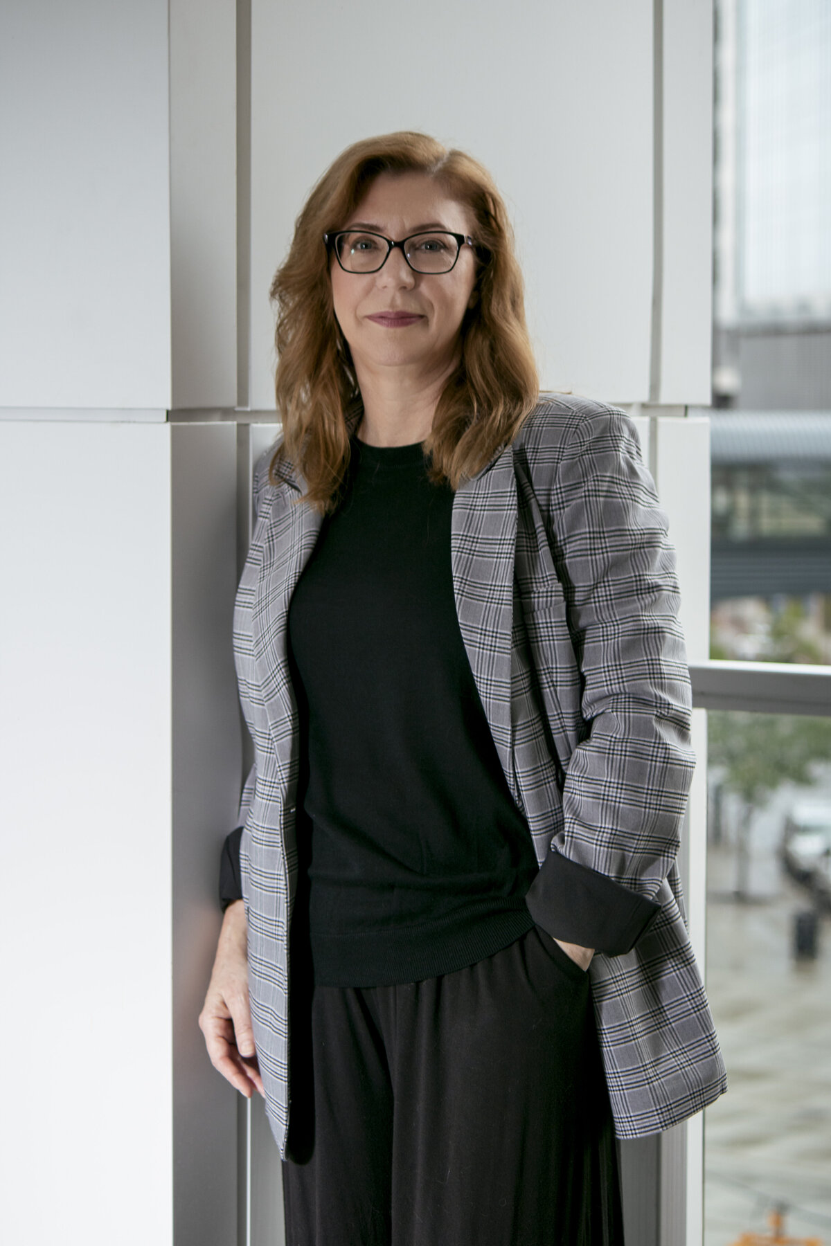 Debra Headshot--6