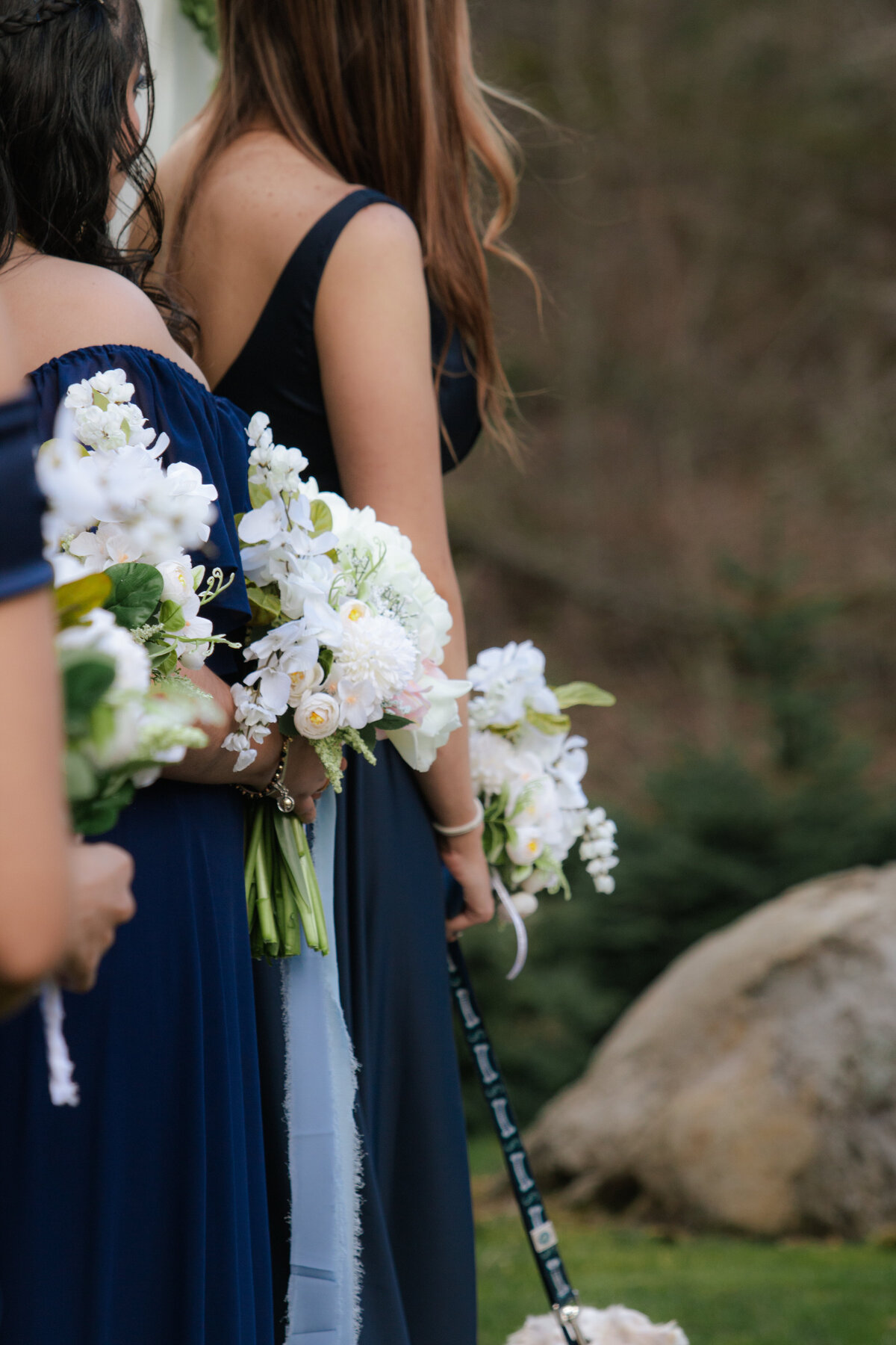 bridesmaids-dresses-intimate-wedding-photography-seattle-washington