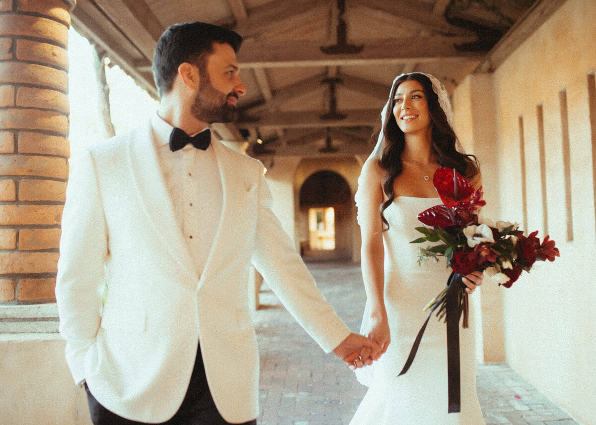 Modern Phoenix, Arizona wedding celebration planned by BTO Events