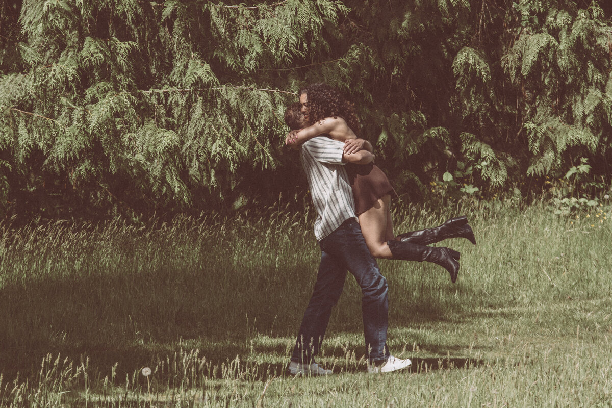 Couples - Couples Adventures - Couples Session - Seattle - PNW  - Elopement Photographer - Tiffanyrudephotographer-23