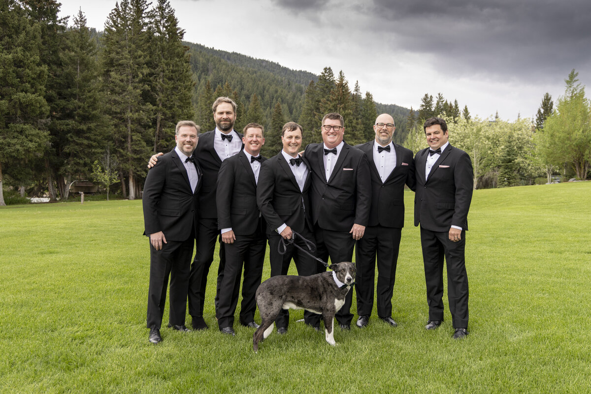 Shanna-Mae-Photography-Montana-Photographer-Montana-Weddings-Rainbow-Ranch-Lodge-005