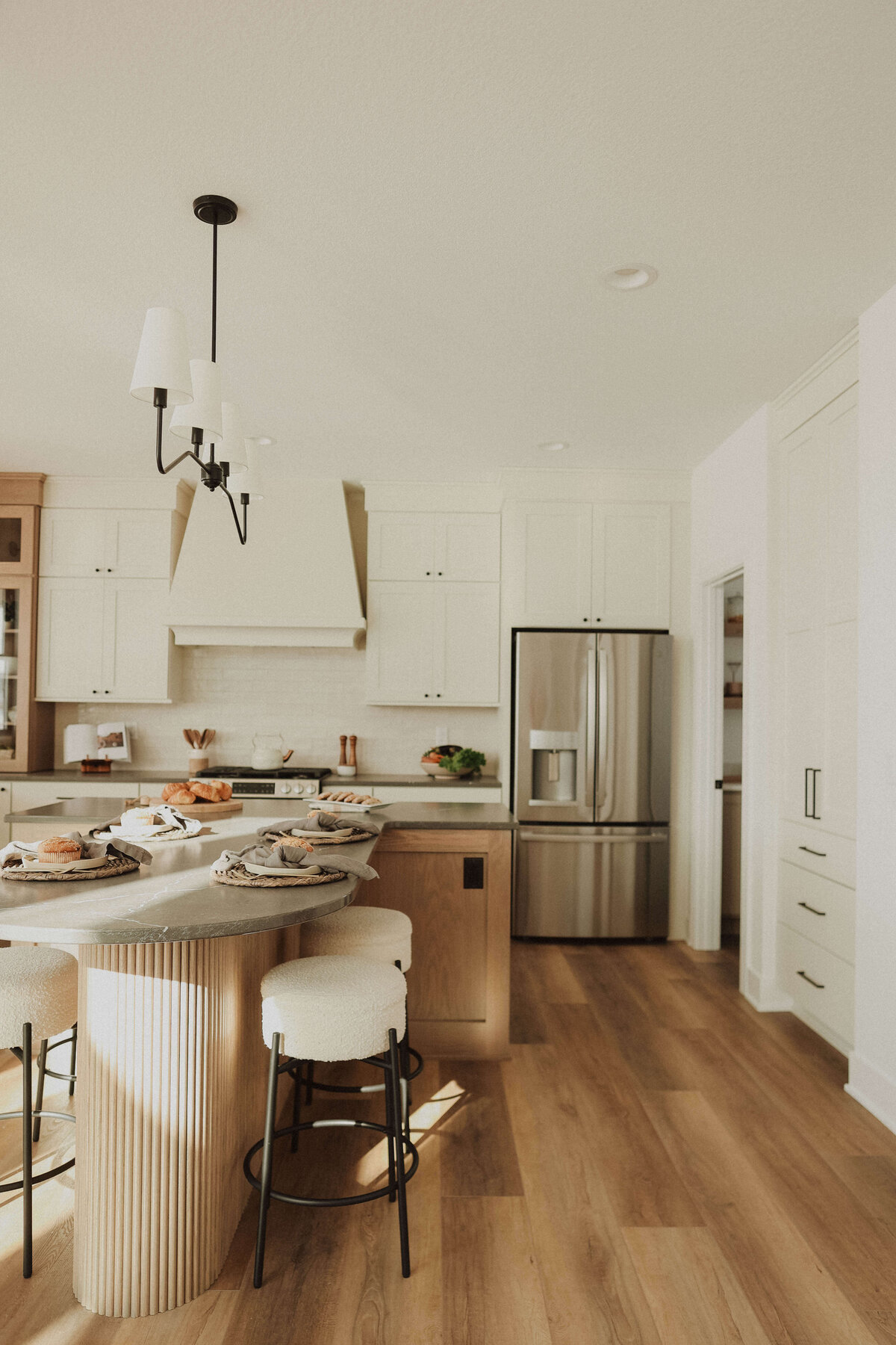 2802-Kitchen-Grimes-Central-Iowa-Custom-Home-JRL-Builders-3F1A0070