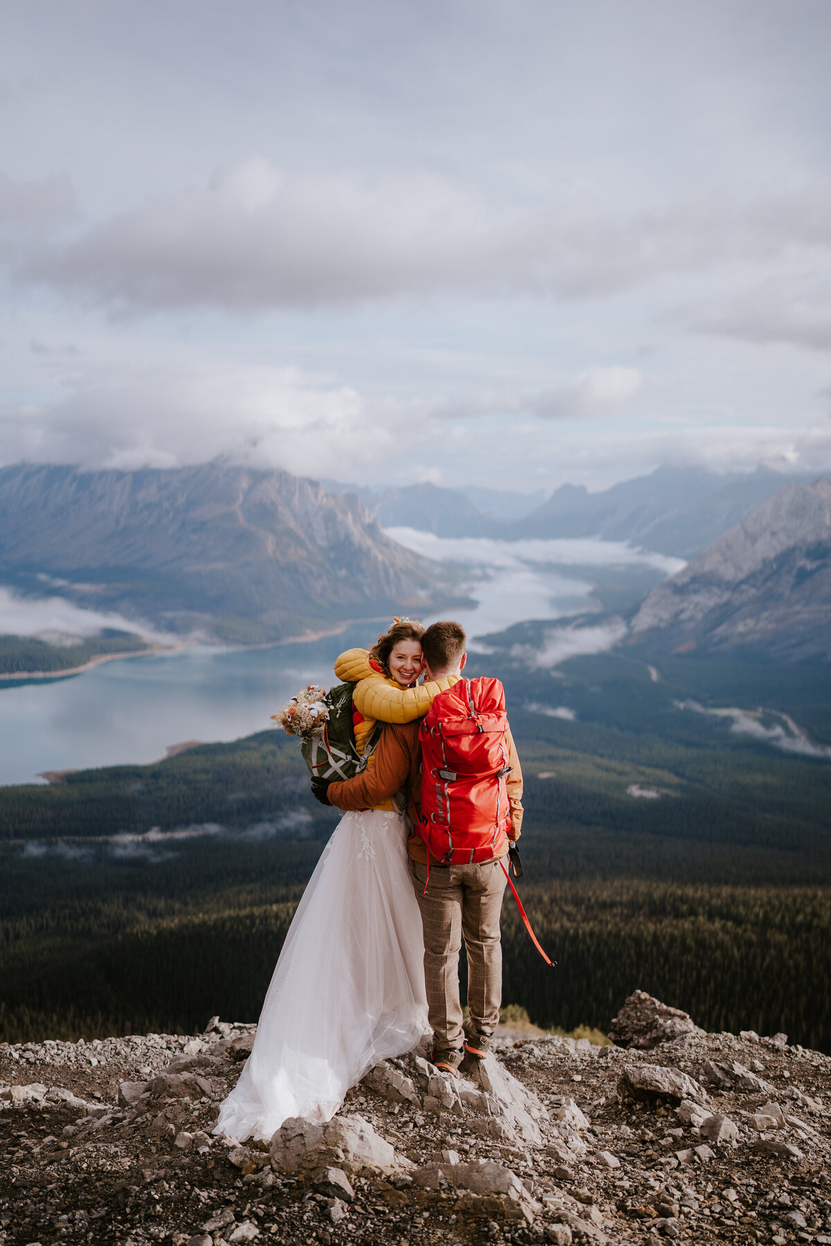 kananaskis-hiking-elopement-photographer-elope-wilder