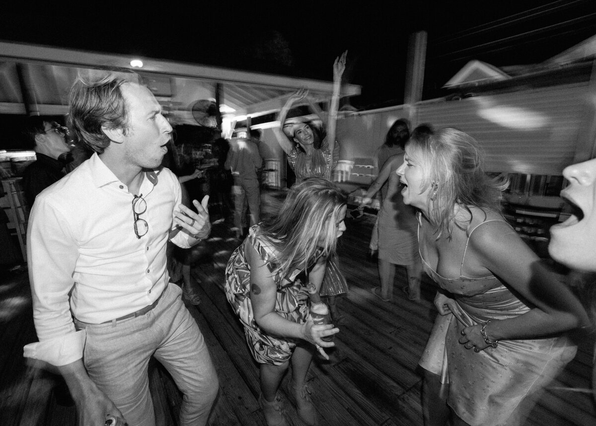 alessandra-shane-harbour-island-wedding-hollyclarkphotography-h-1196