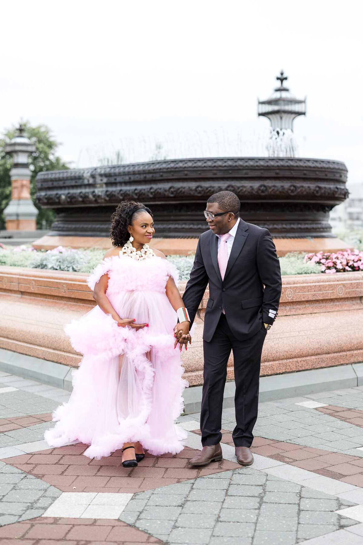 maternity-photography-big-pink-dress-capitol-building-washington-dc-supreme-court-7