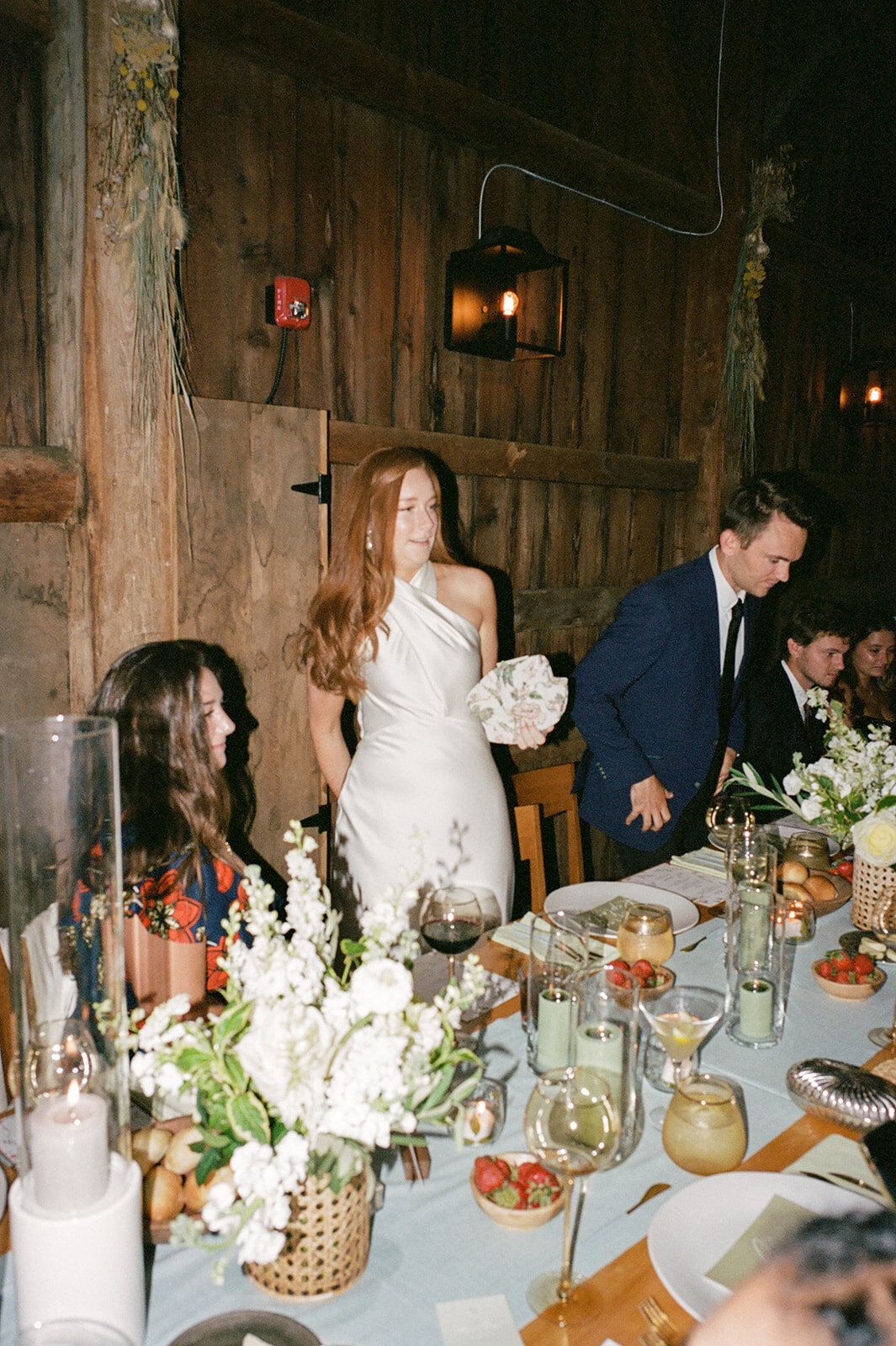 woodstock-inn-kelly-way-garden-wedding-dinner-mary-dougherty167