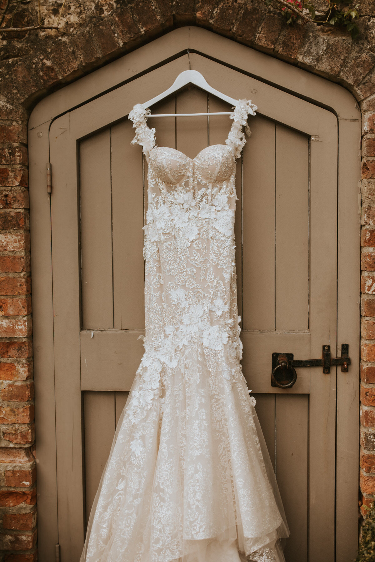 chelseaandandrew_axnoller_lauradeanphotography_dorsetweddingphotography-1