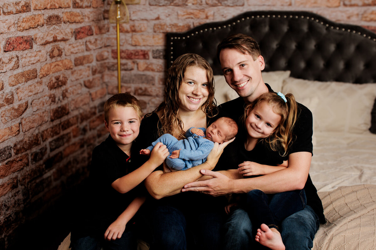 newborn photography NW Arkansas, best newborn portraits NW Arkansas