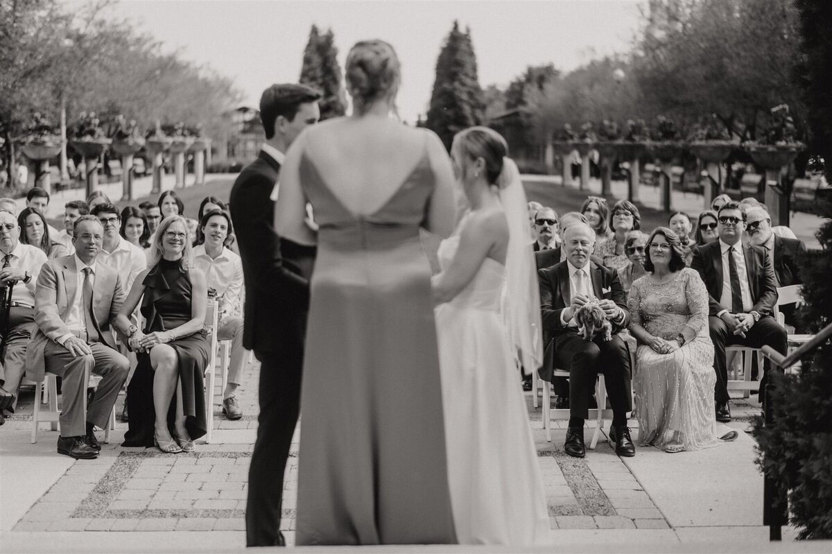 maggie-daley-park-cancer-survivors-garden-wedding-photos-melissa-ferrara-photography-01014
