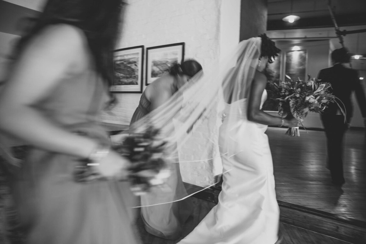 libertywarehouse.brooklyn.wedding.katharris-28
