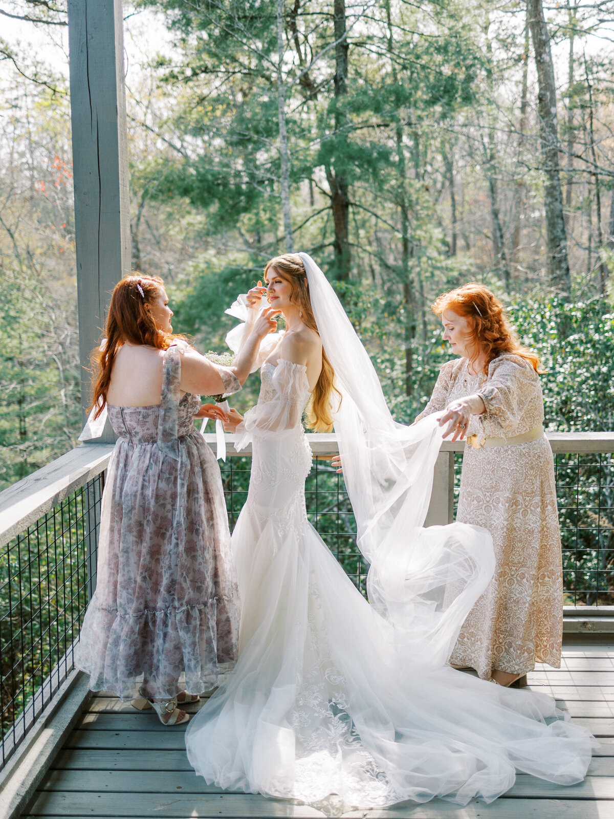 Micro Wedding in the Mountains Inspiration - The Olive Tree Weddings-10