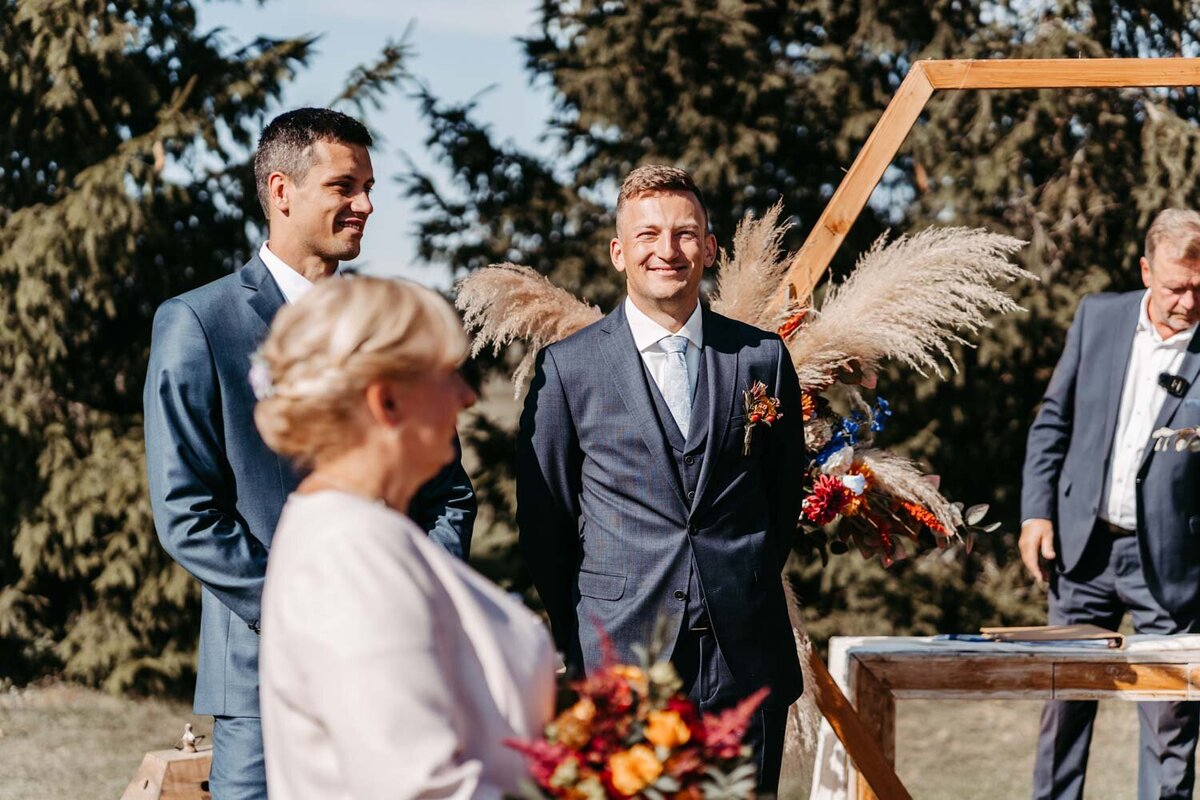Svatebni_fotografka_Nova_Ves_pod_Plesi_Statek_u_Kaplicky_Karolina_Ticha16