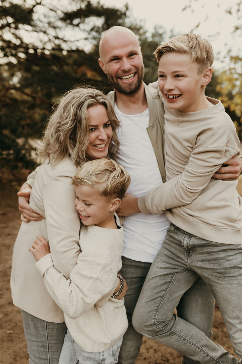 Van-den-Berg-BlinkendBeeld-fotograaf-nijmegen-gezinsshoot