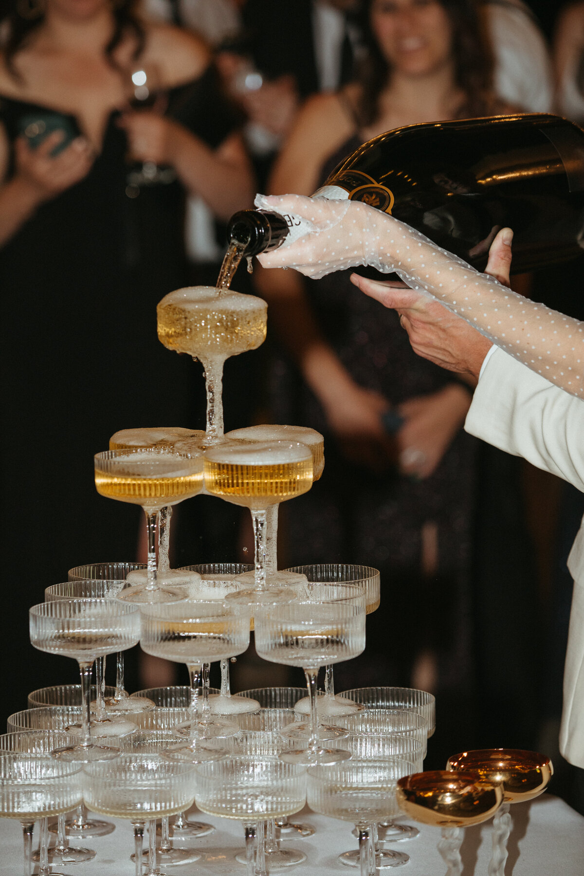 wedding-champagne-tower-at-the-wadsworth-mansion-6