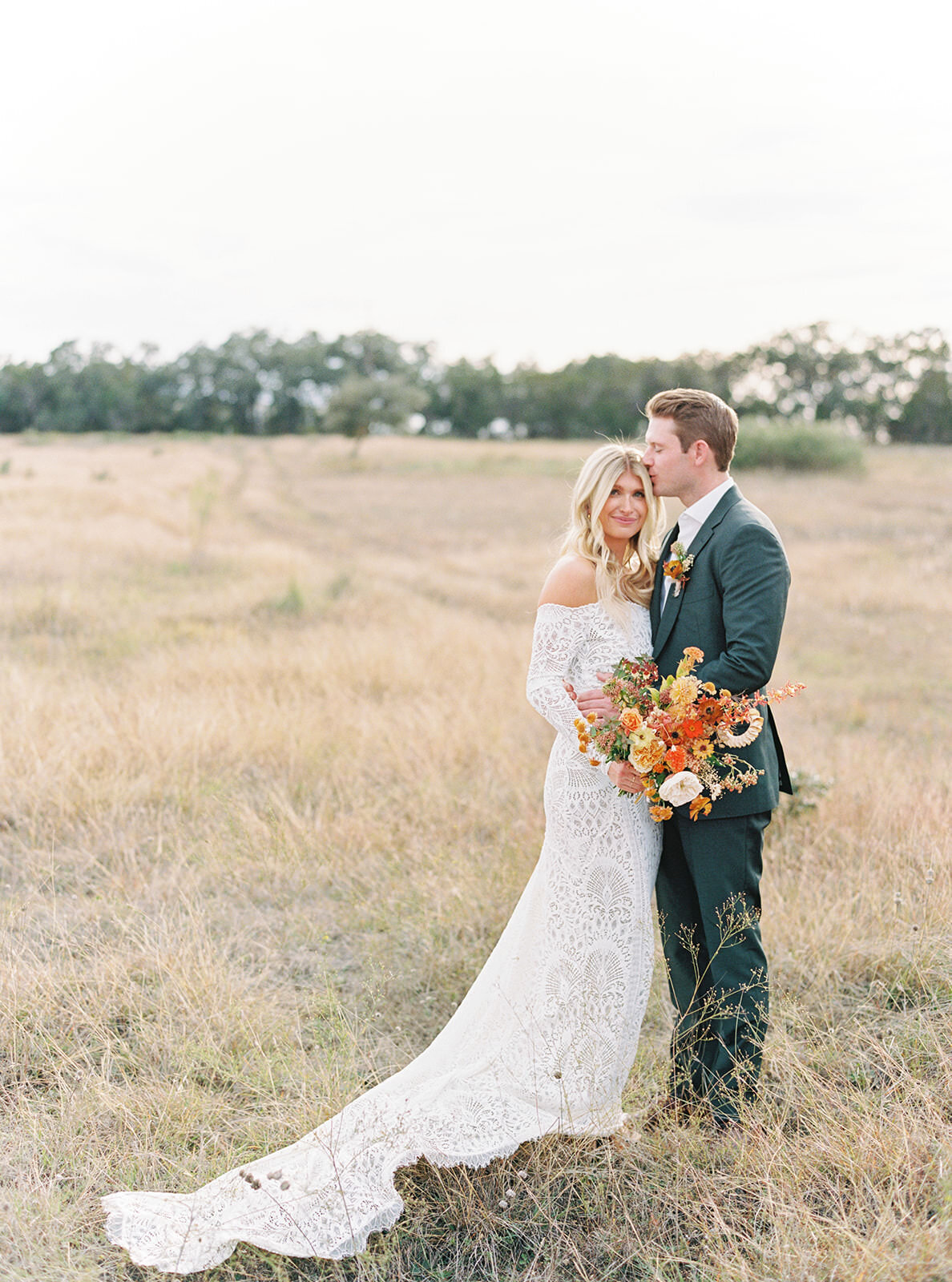 Austin-film-wedding-photographer-prospect-house-RuétPhoto-JenStephen-WeddingCollection-featherandtwine-275