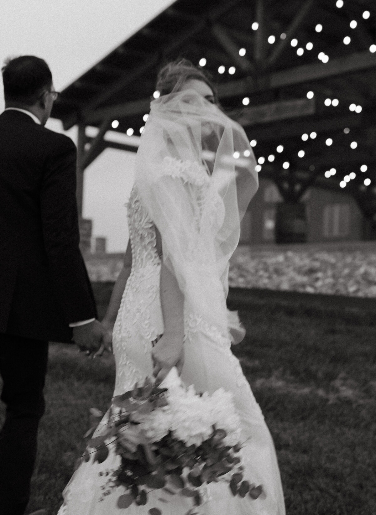 MessnerWeddingSunsetPhotosParty_KenzieReiss_KenzieCaptures_JoplinMOWeddingPhotographer_ColoradoElopementPhotographer-156