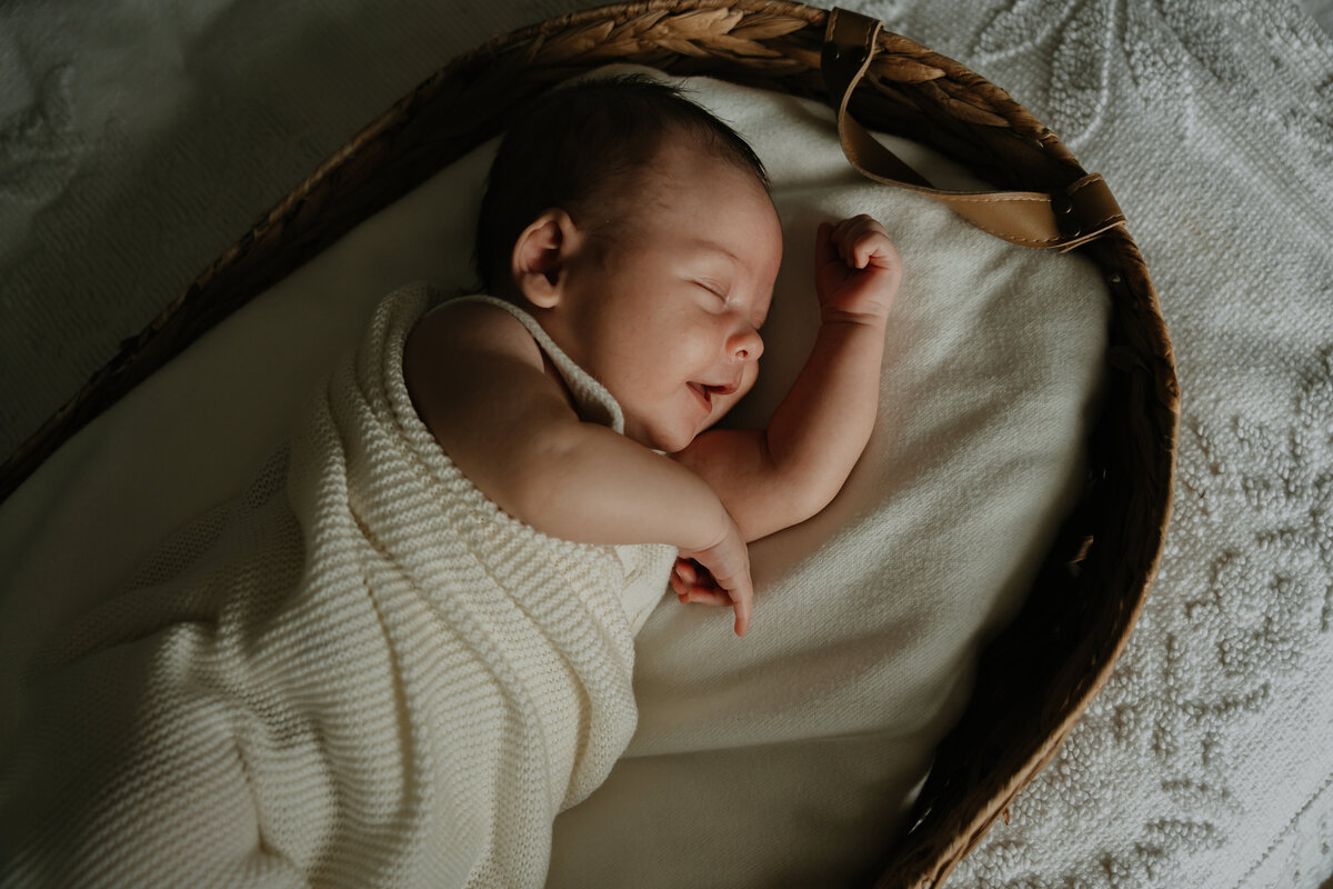 GraceDovePhotography_Charlie-Newborn-Session-32