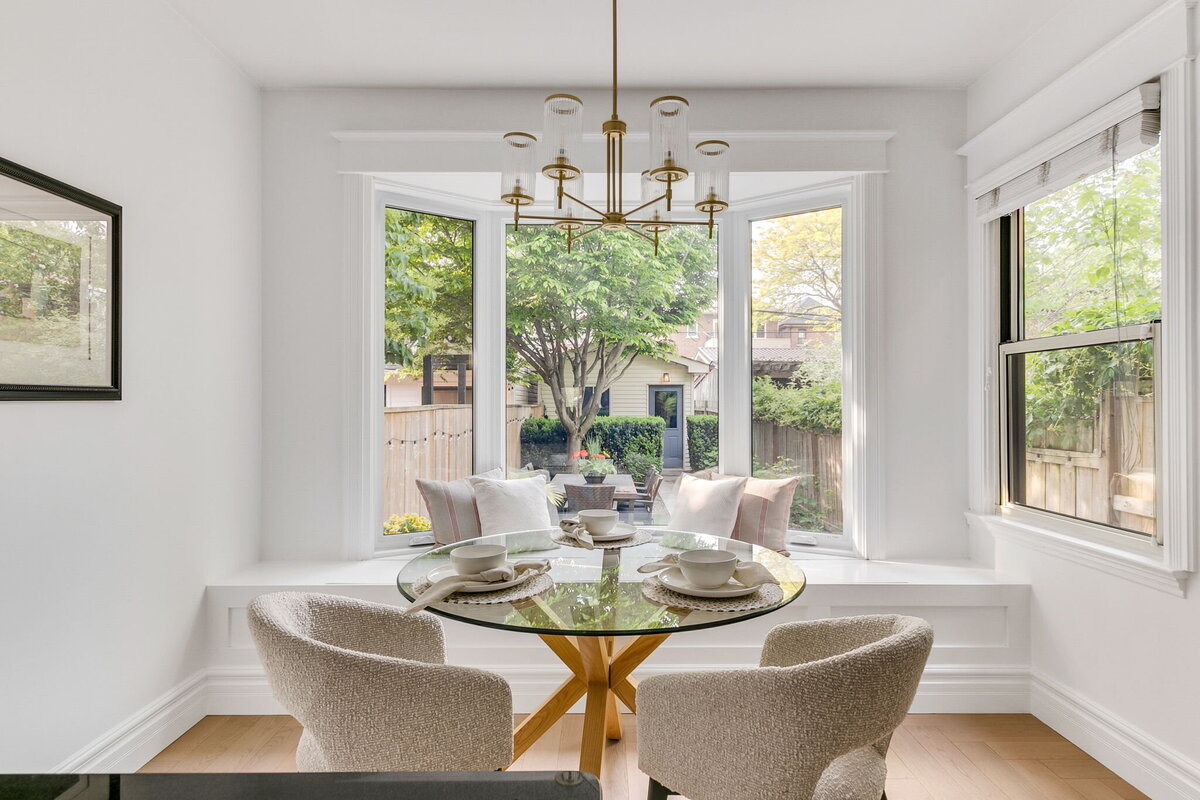 30-web-or-mls-17_002_Breakfast Area